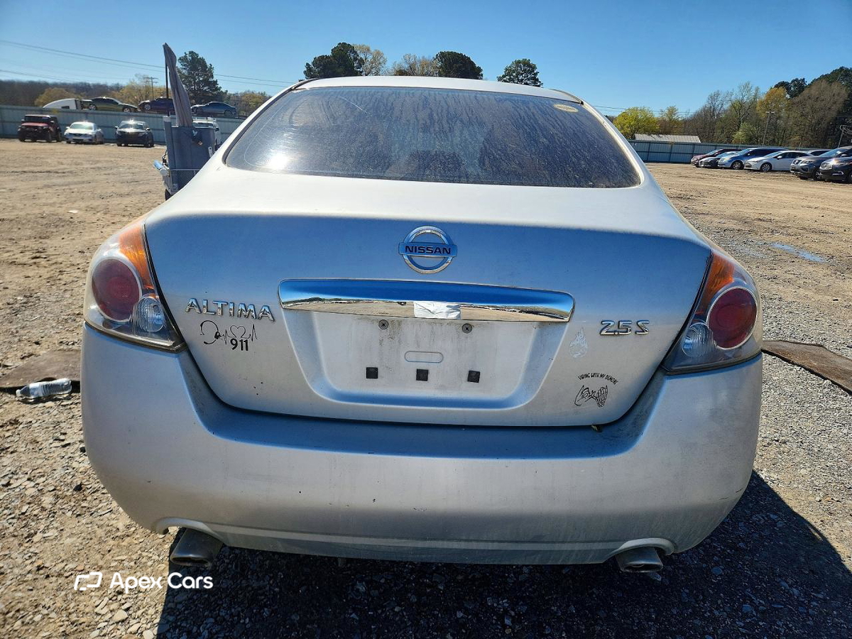 Nissan Altima 2012