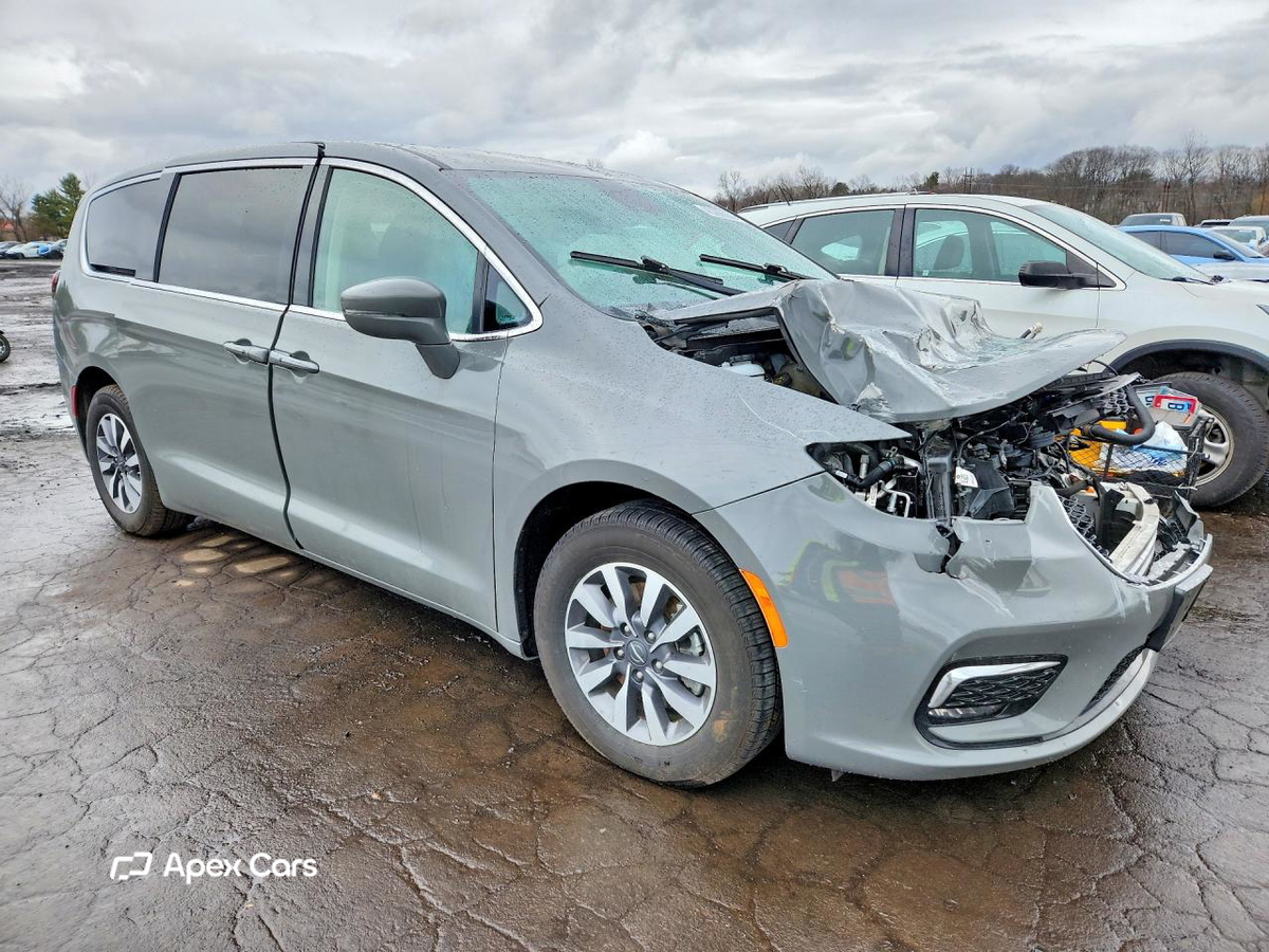 Chrysler Pacifica 2022