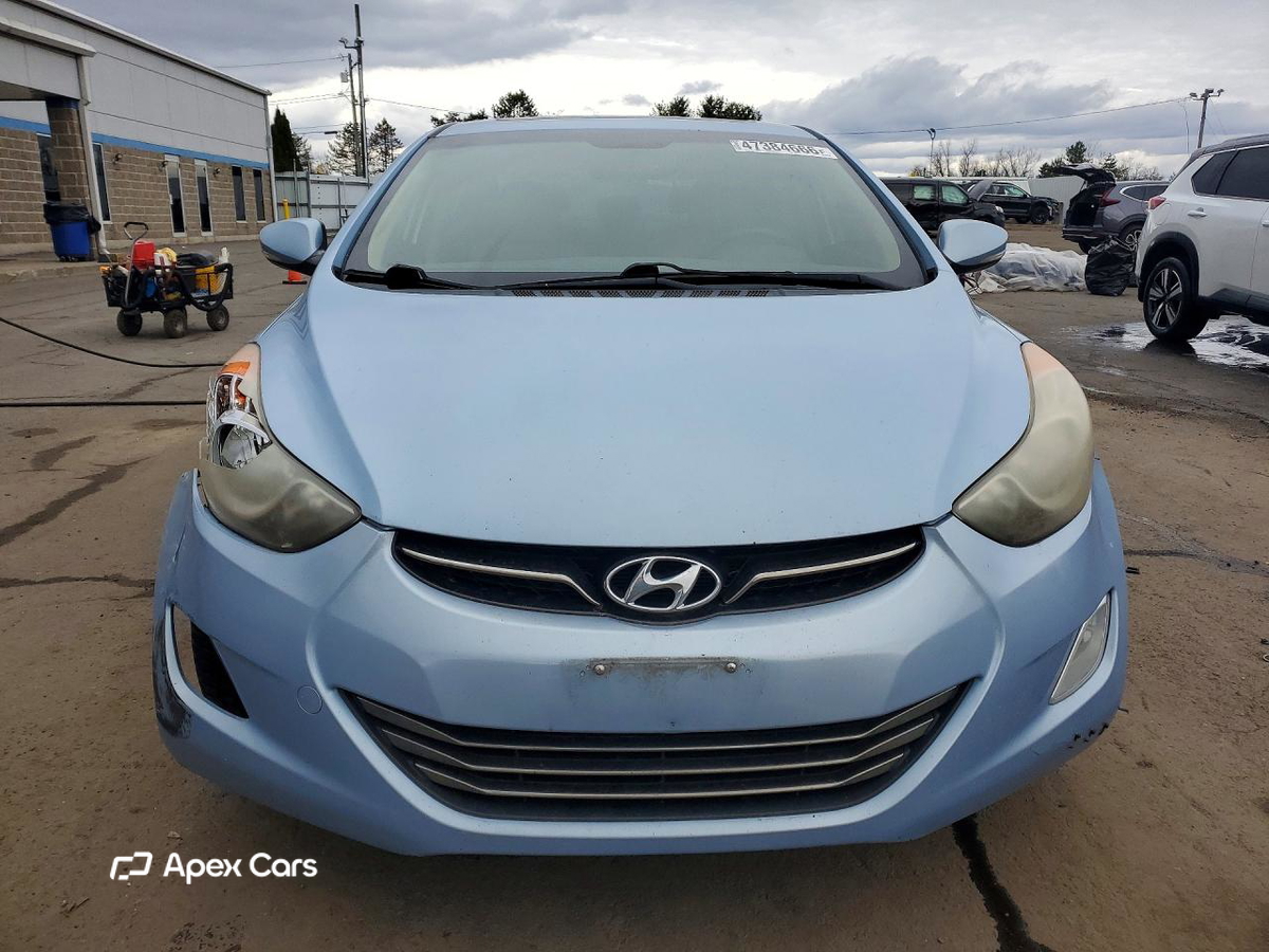 Hyundai Elantra 2012