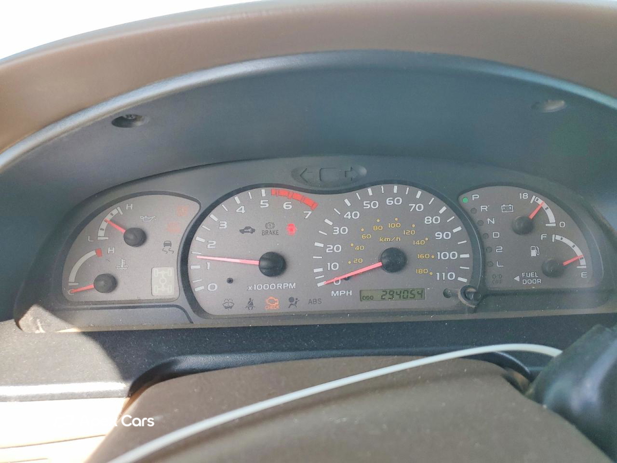 Toyota Sequoia 2002