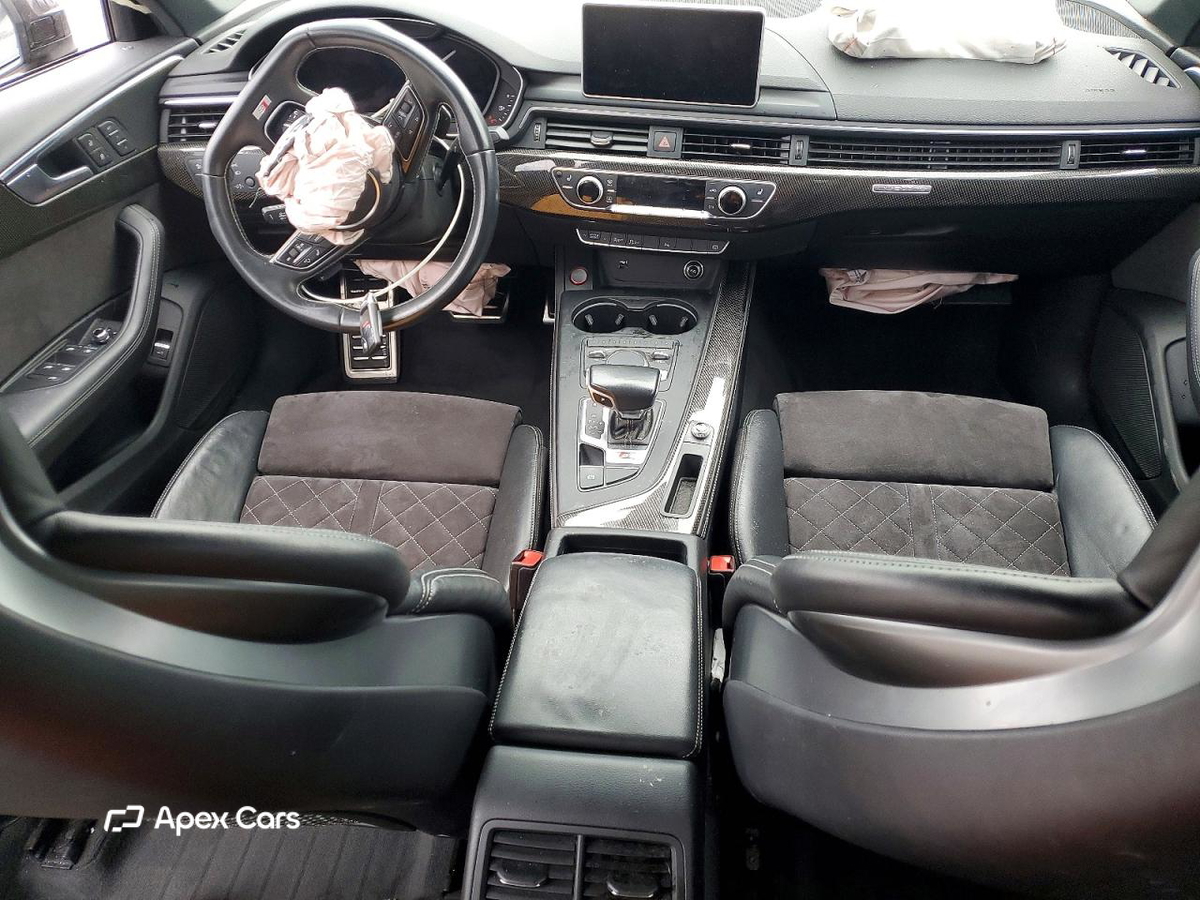 Audi RS4 2019