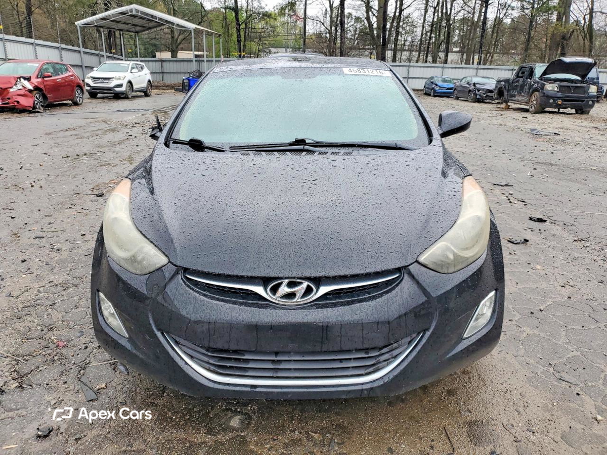 Hyundai Elantra 2013