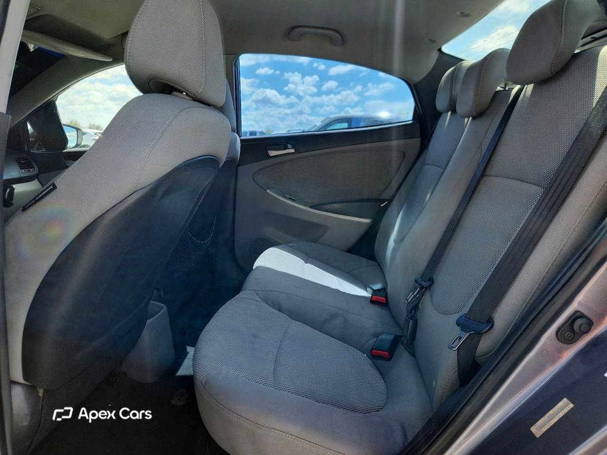 Hyundai Accent 2013