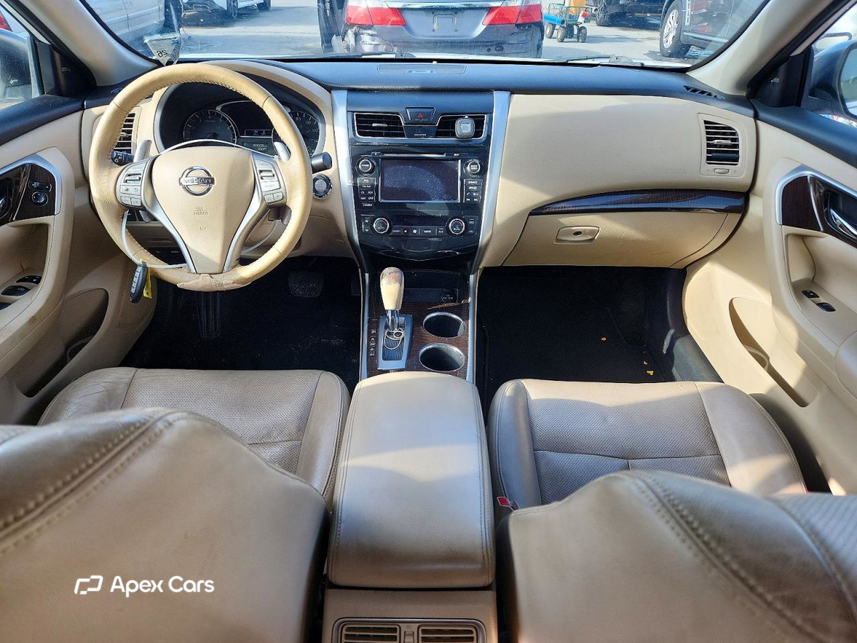 Nissan Altima 2015