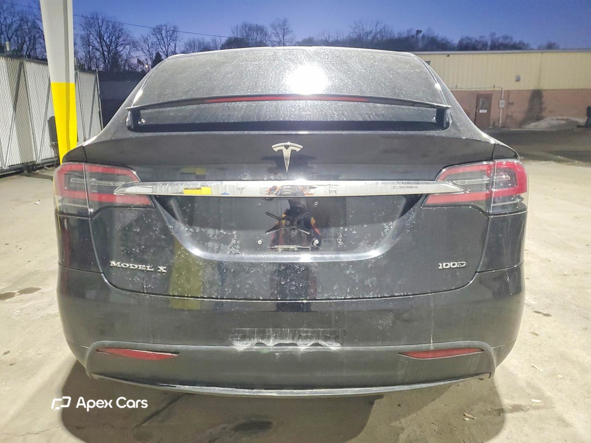 Tesla Model X 2018