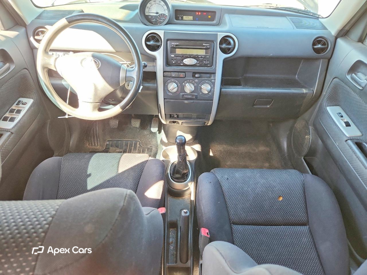 Scion xB 2005