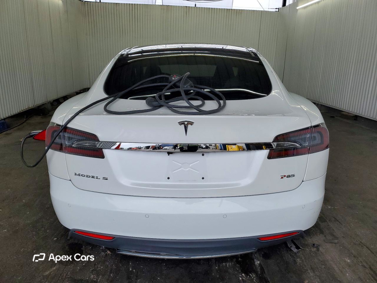 Tesla Model S 2014