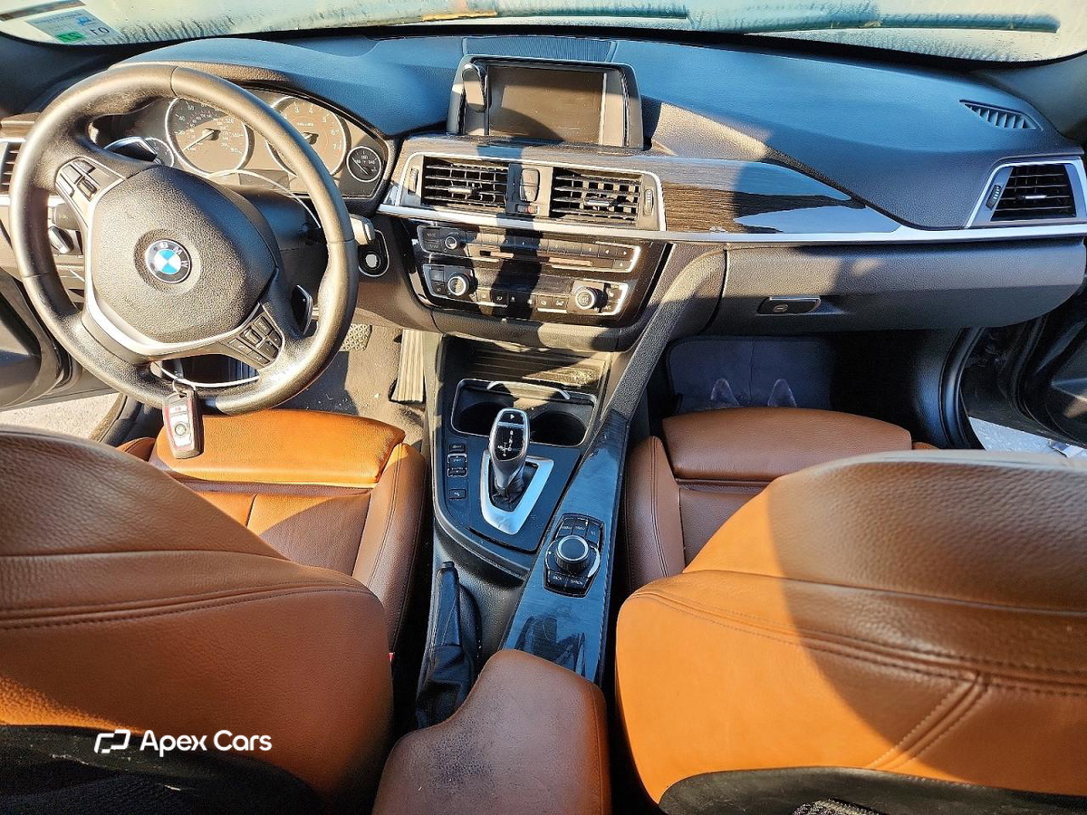 BMW Series 3 2016
