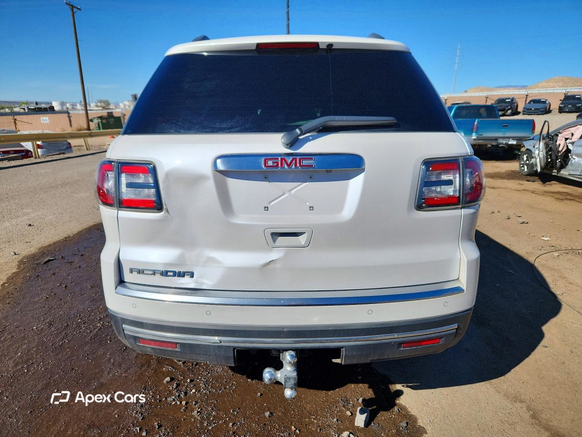 GMC Acadia 2016