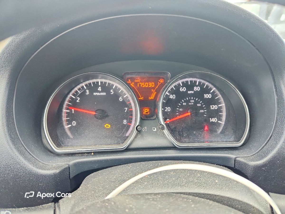 Nissan Versa 2015