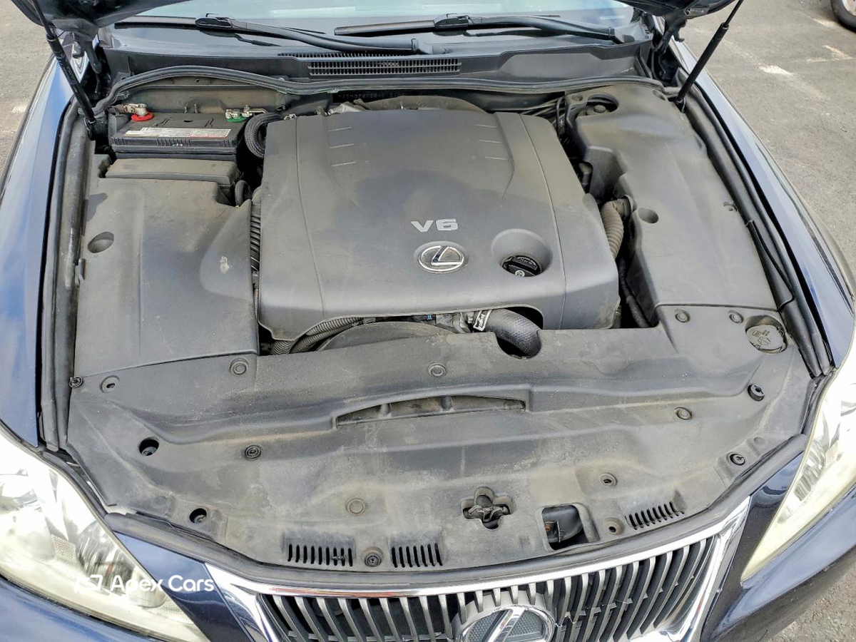 Lexus IS 2010