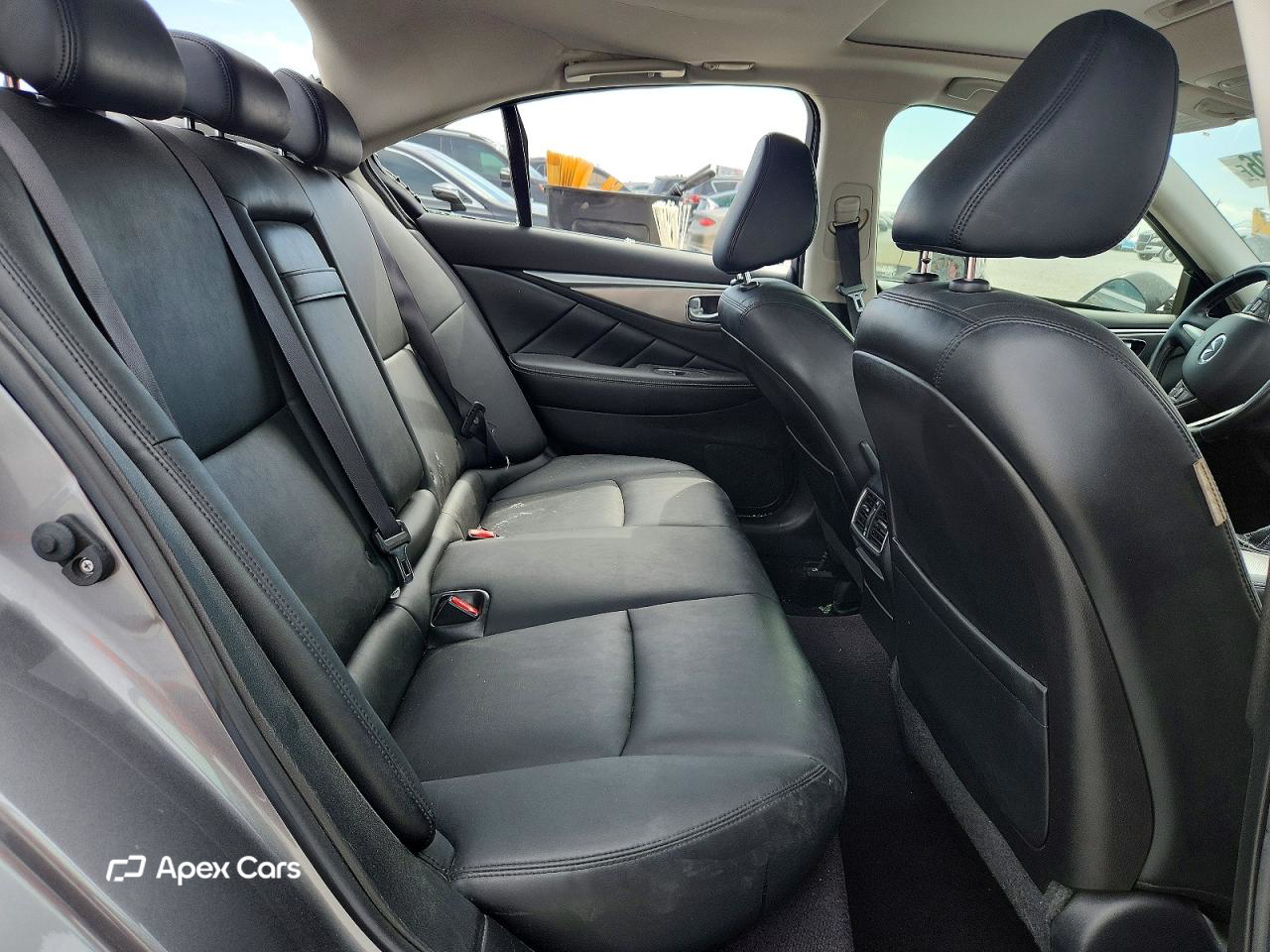 Infiniti Q50 2015