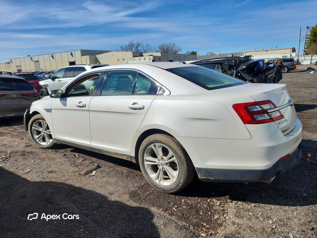 Ford Taurus 2014