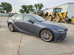 Lexus IS 2023