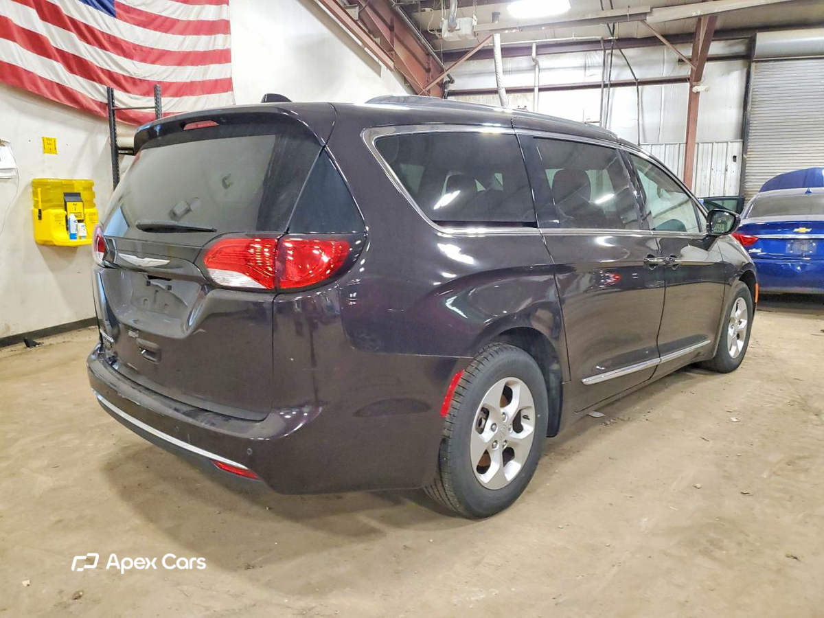 Chrysler Pacifica 2017
