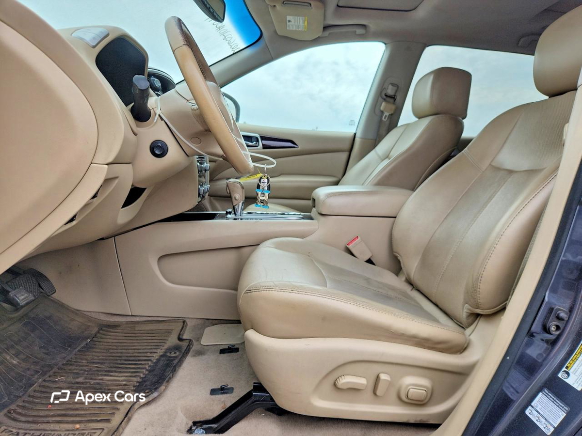 Nissan Pathfinder 2014