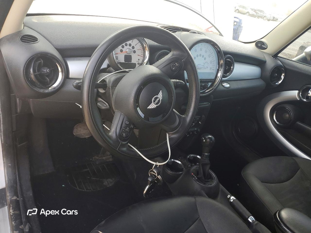 MINI Cooper 2012