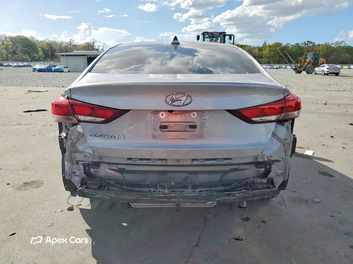 Hyundai Elantra 2017