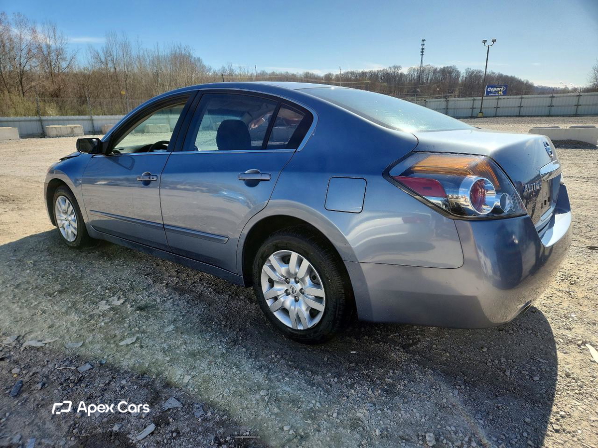 Nissan Altima 2012