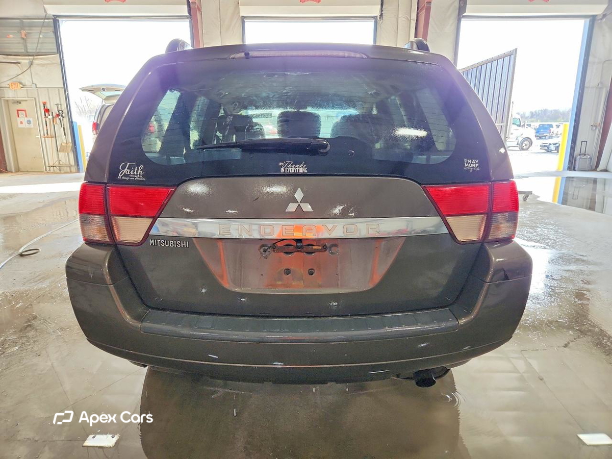 Mitsubishi Endeavor 2011