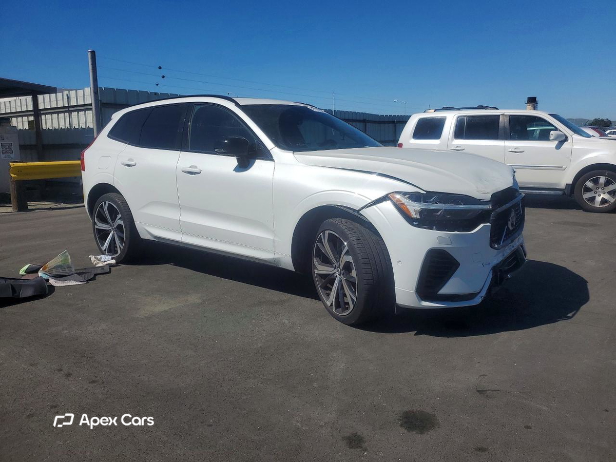 Volvo XC60 2022