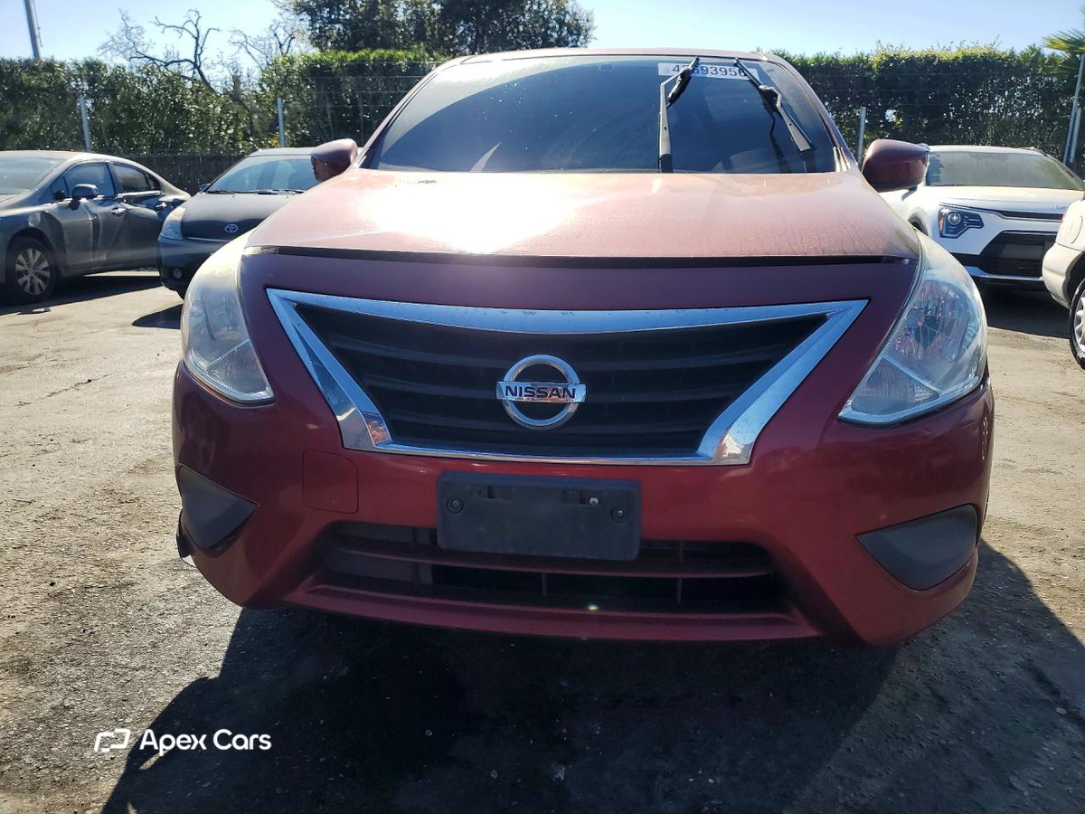 Nissan Versa 2016