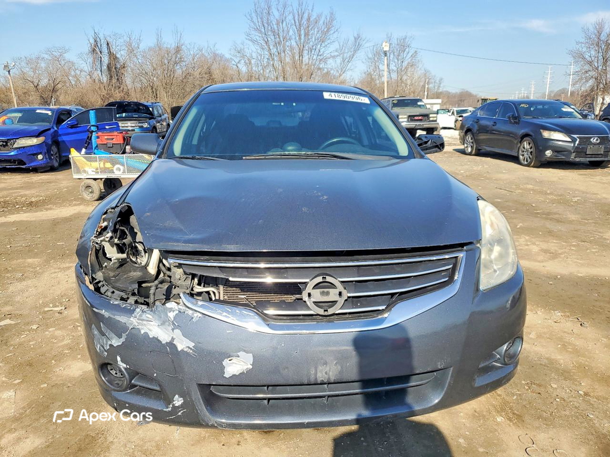 Nissan Altima 2010