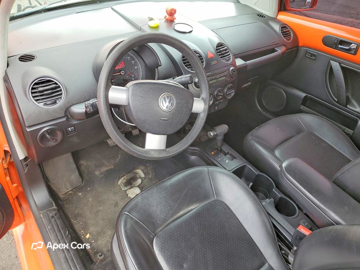 Volkswagen Beetle 2010