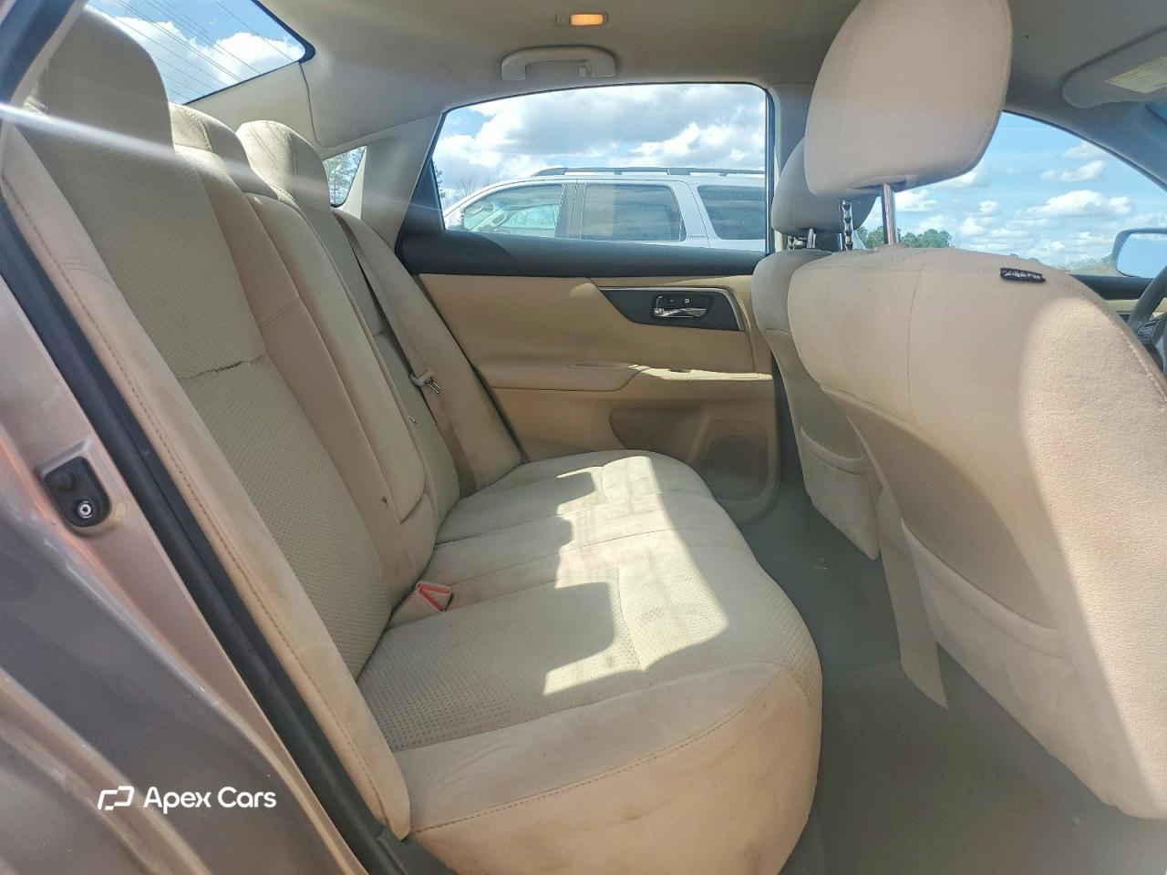 Nissan Altima 2015