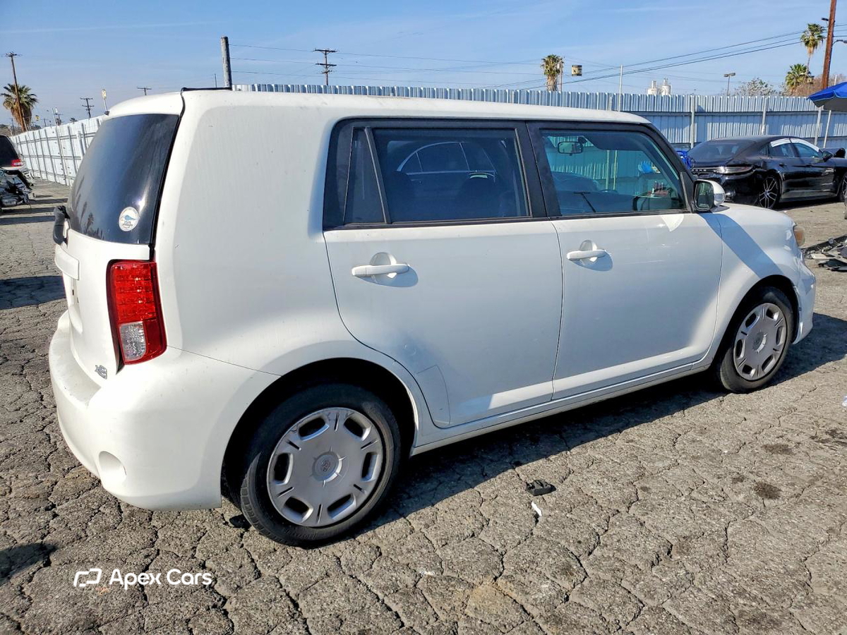 Scion xB 2012