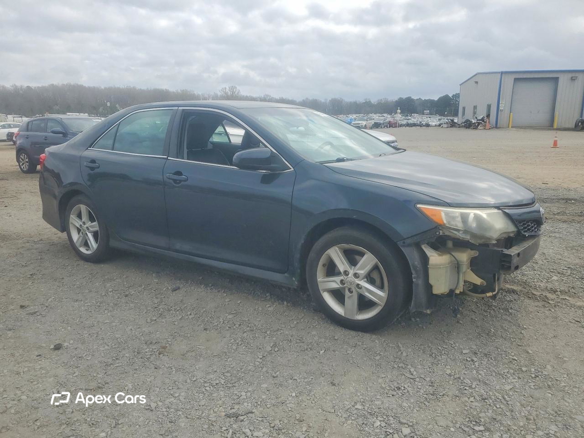 Toyota Camry 2012