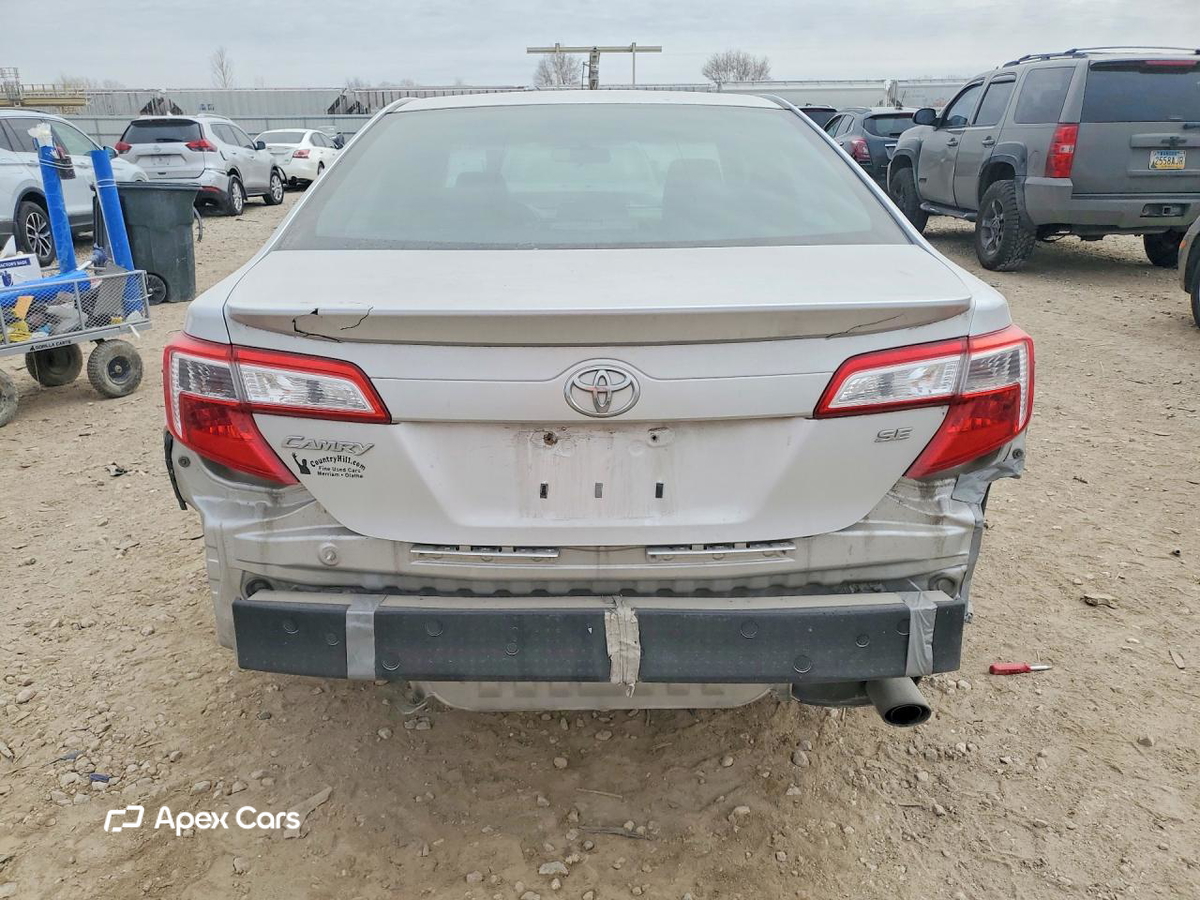 Toyota Camry 2012