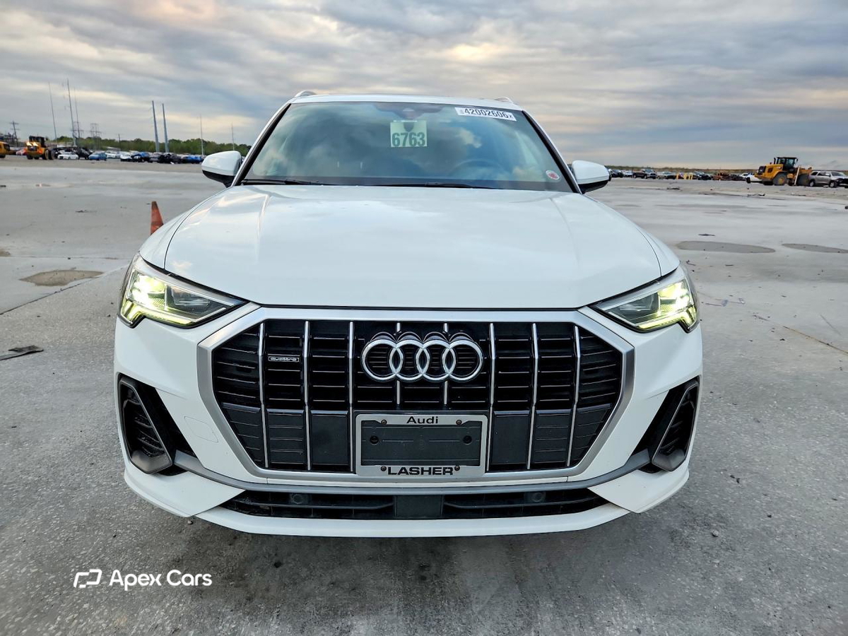 Audi  2021