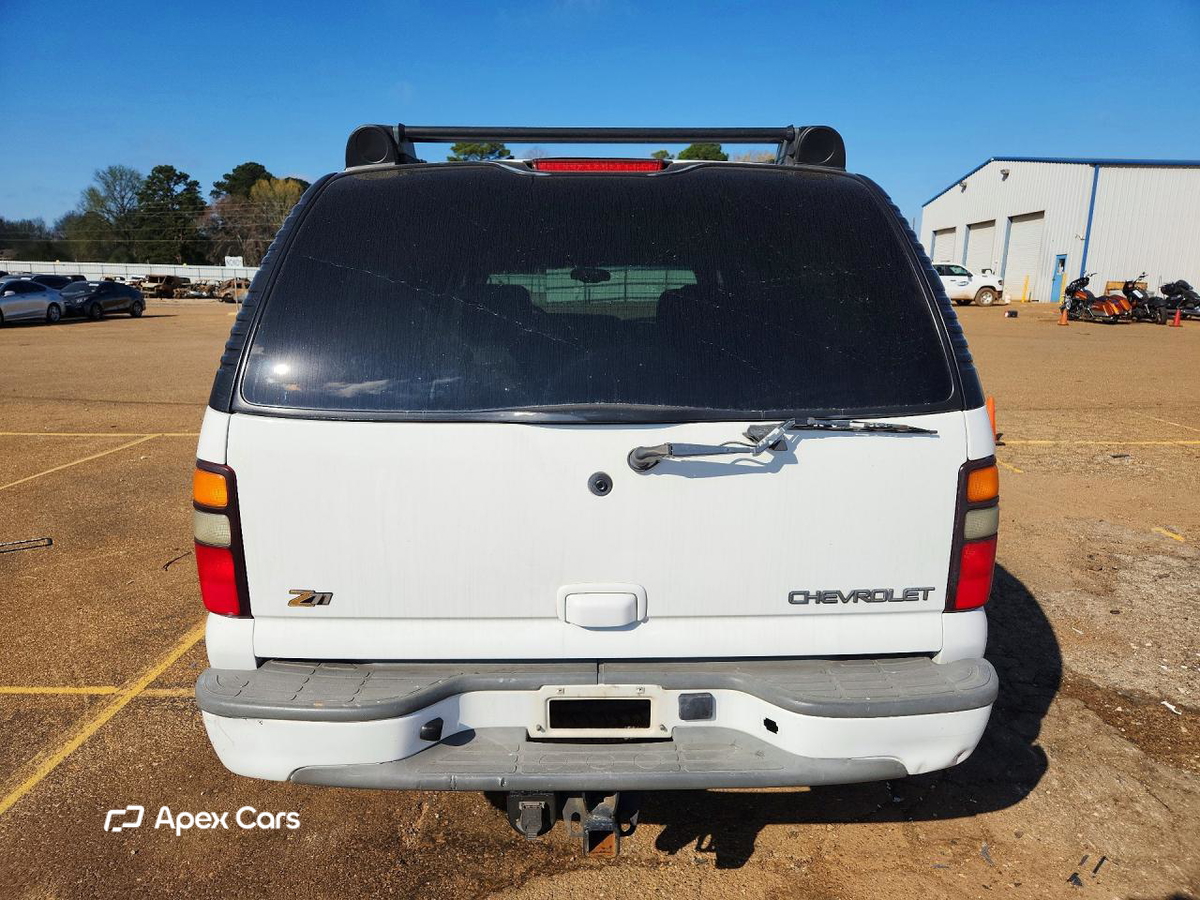 Chevrolet Suburban 2004