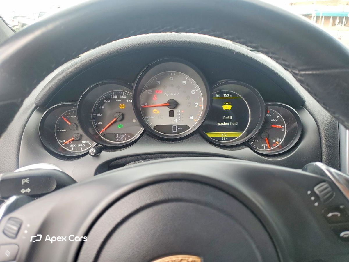 Porsche Cayenne 2012