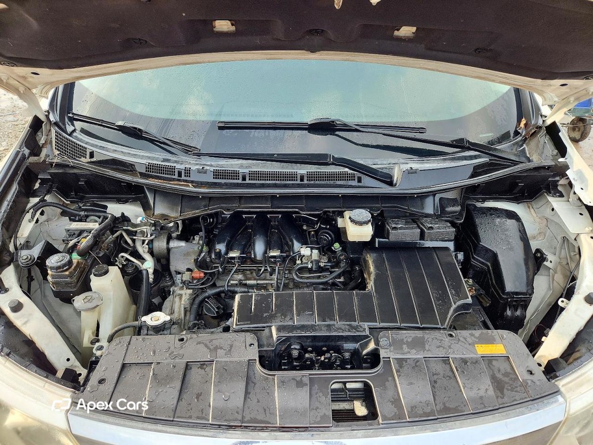 Nissan Quest 2012