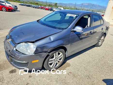 Volkswagen Jetta 2010 - Image 1 of 12