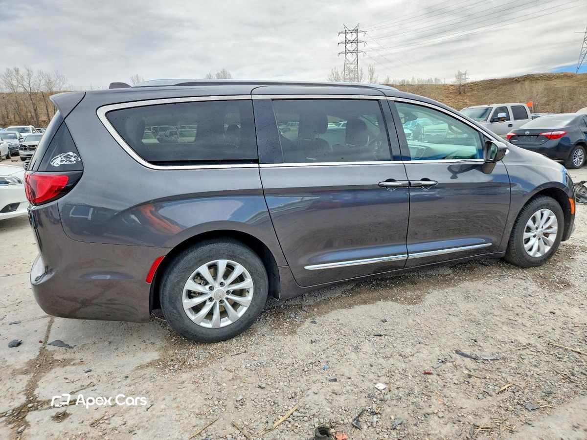 Chrysler Pacifica 2018