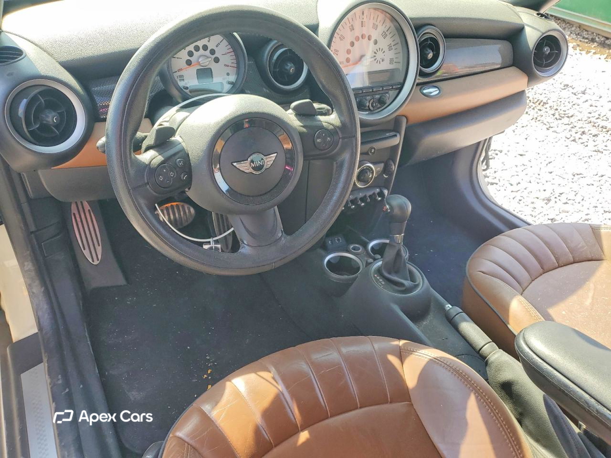MINI Cooper 2013