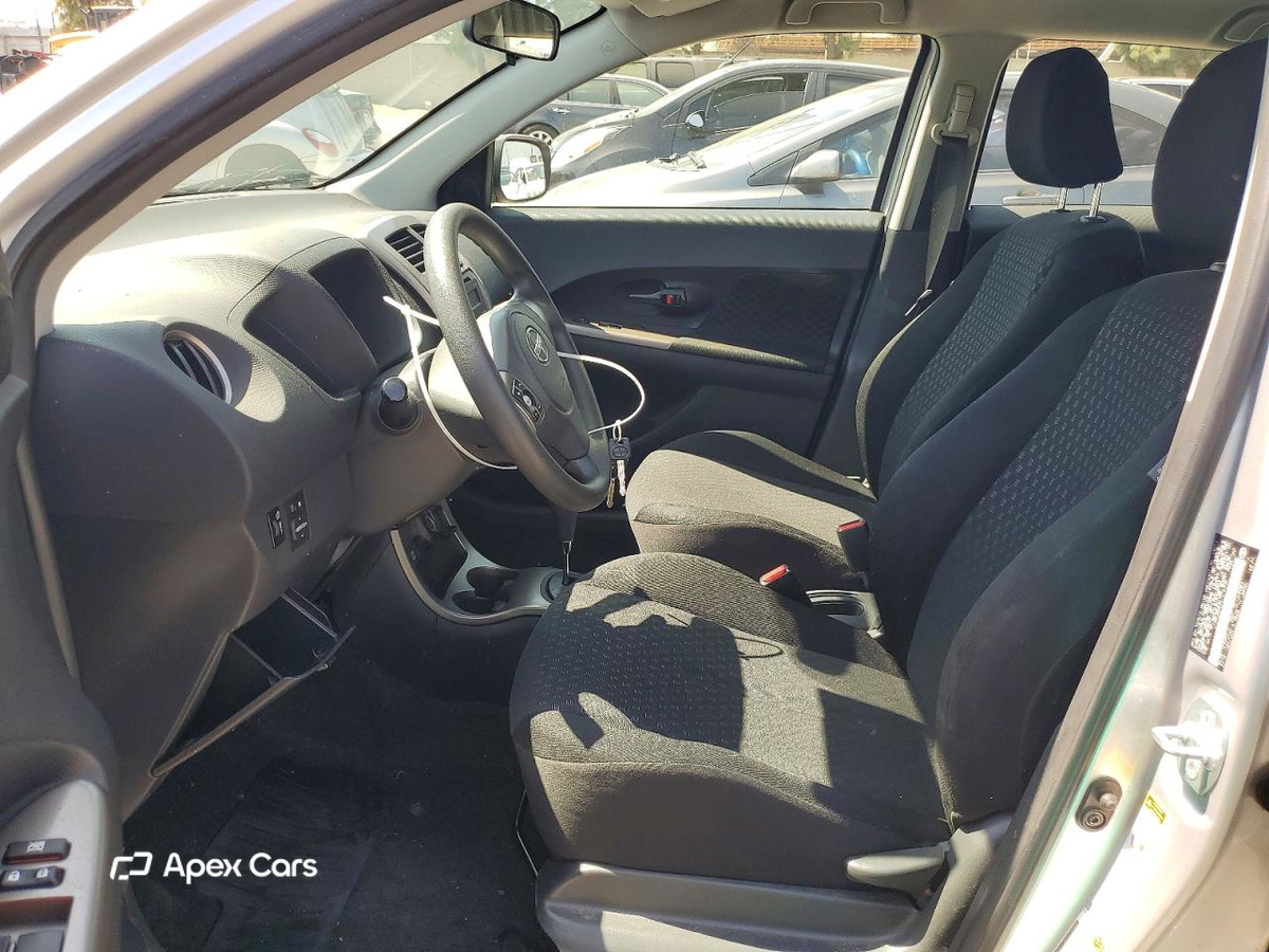 Scion xD 2012