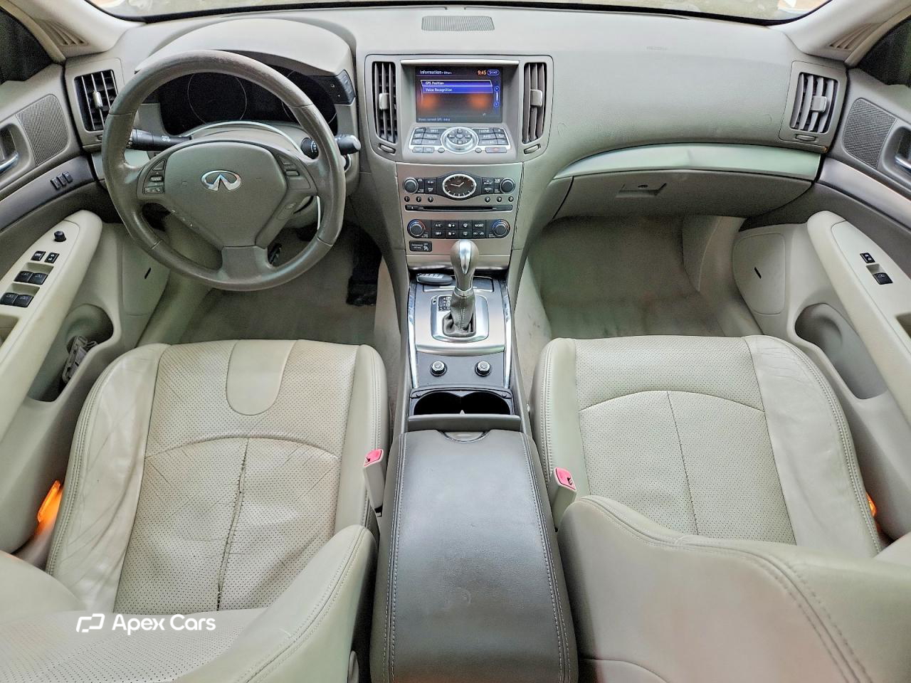 Infiniti G 2011