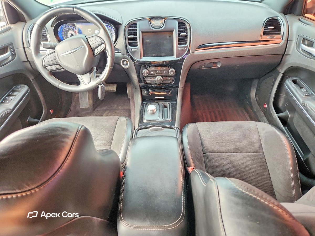 Chrysler 300 2017