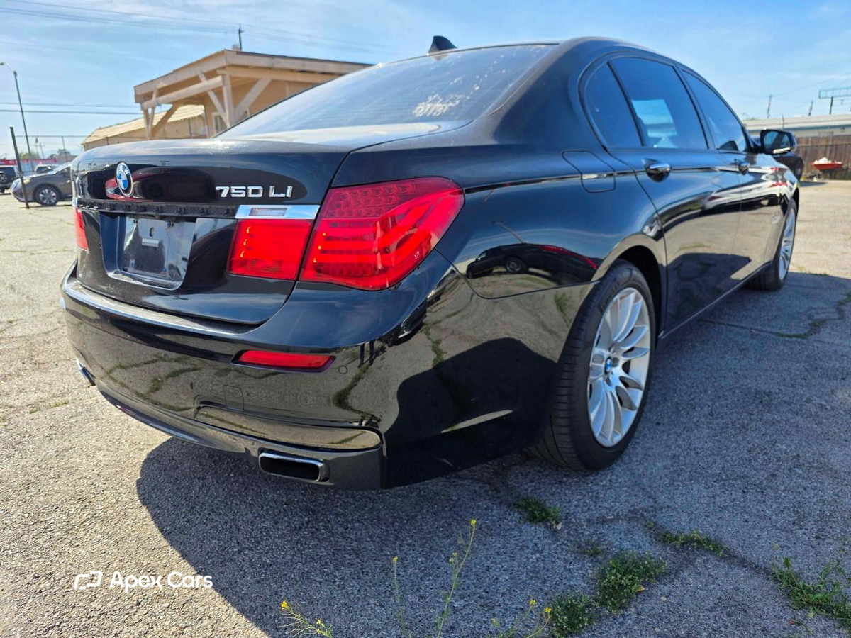 BMW Series 7 2011