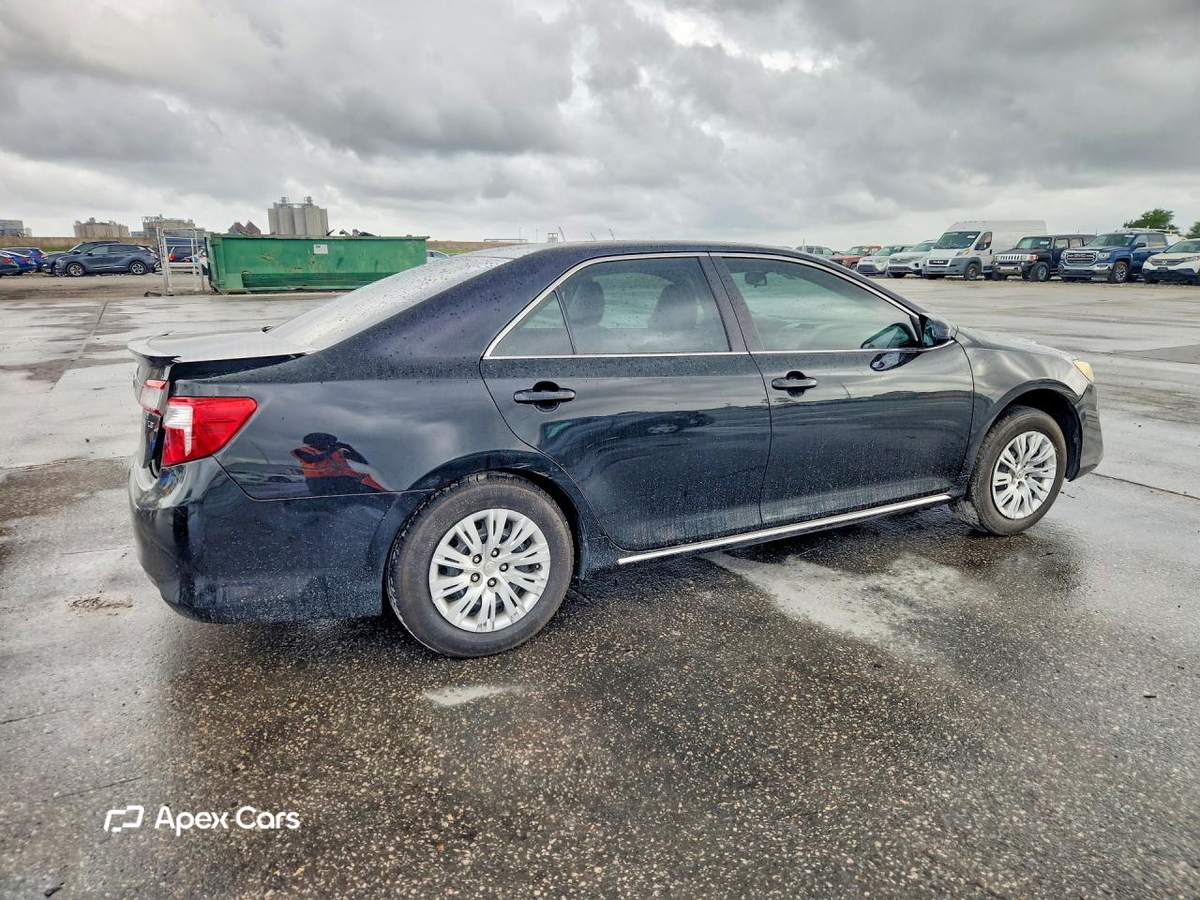 Toyota Camry 2012