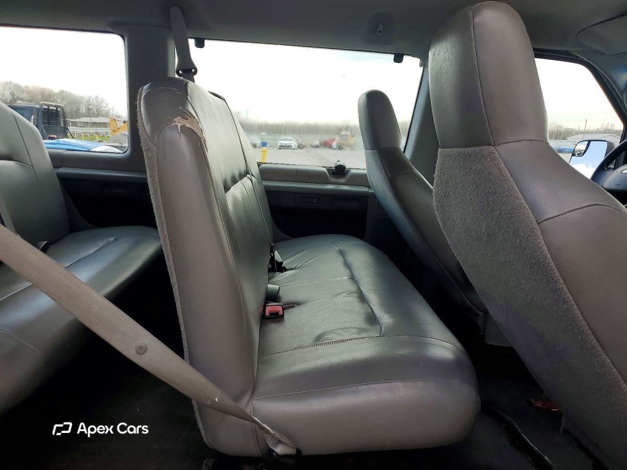 Ford Econoline 2010