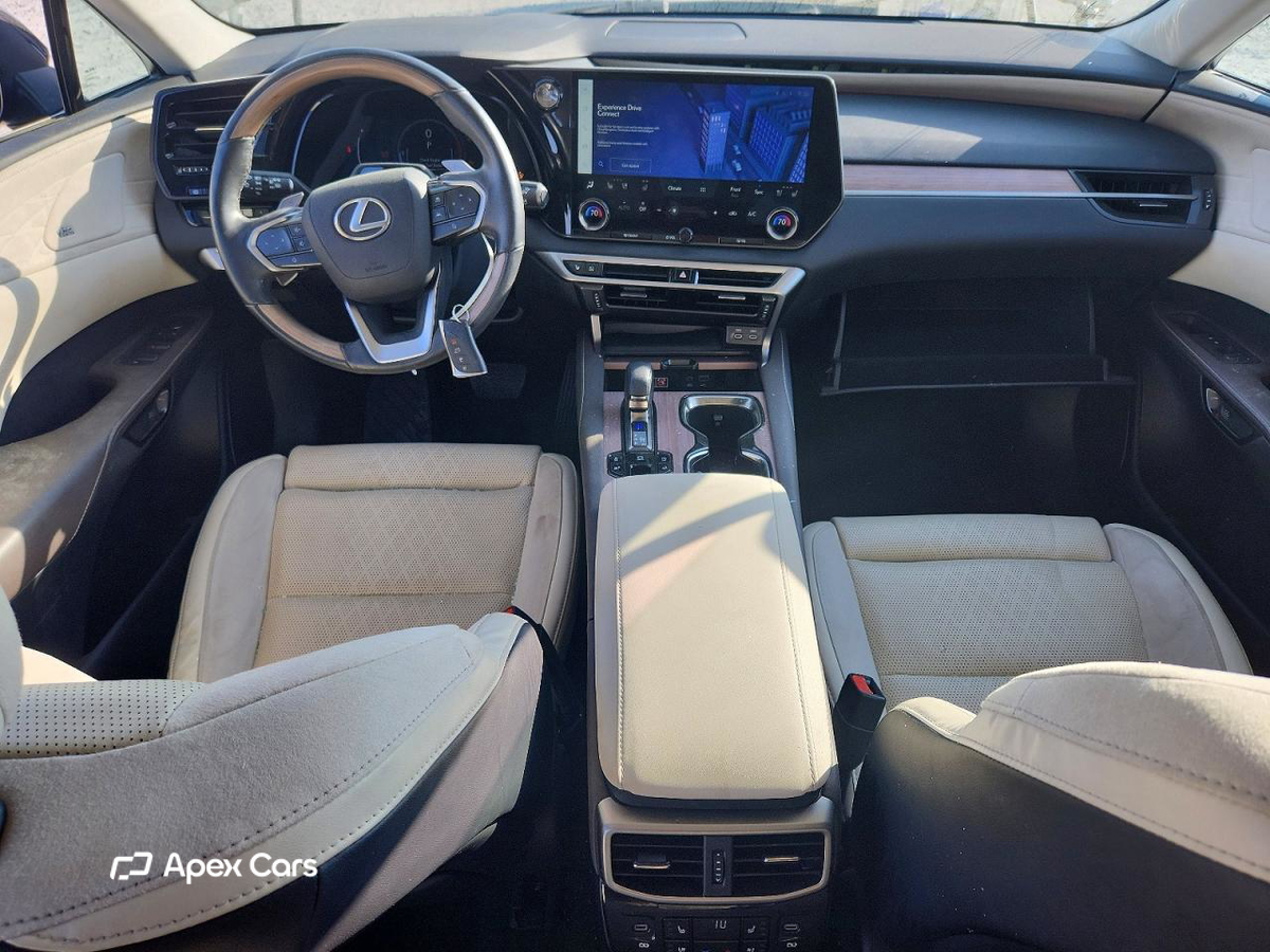 Lexus RX 2023