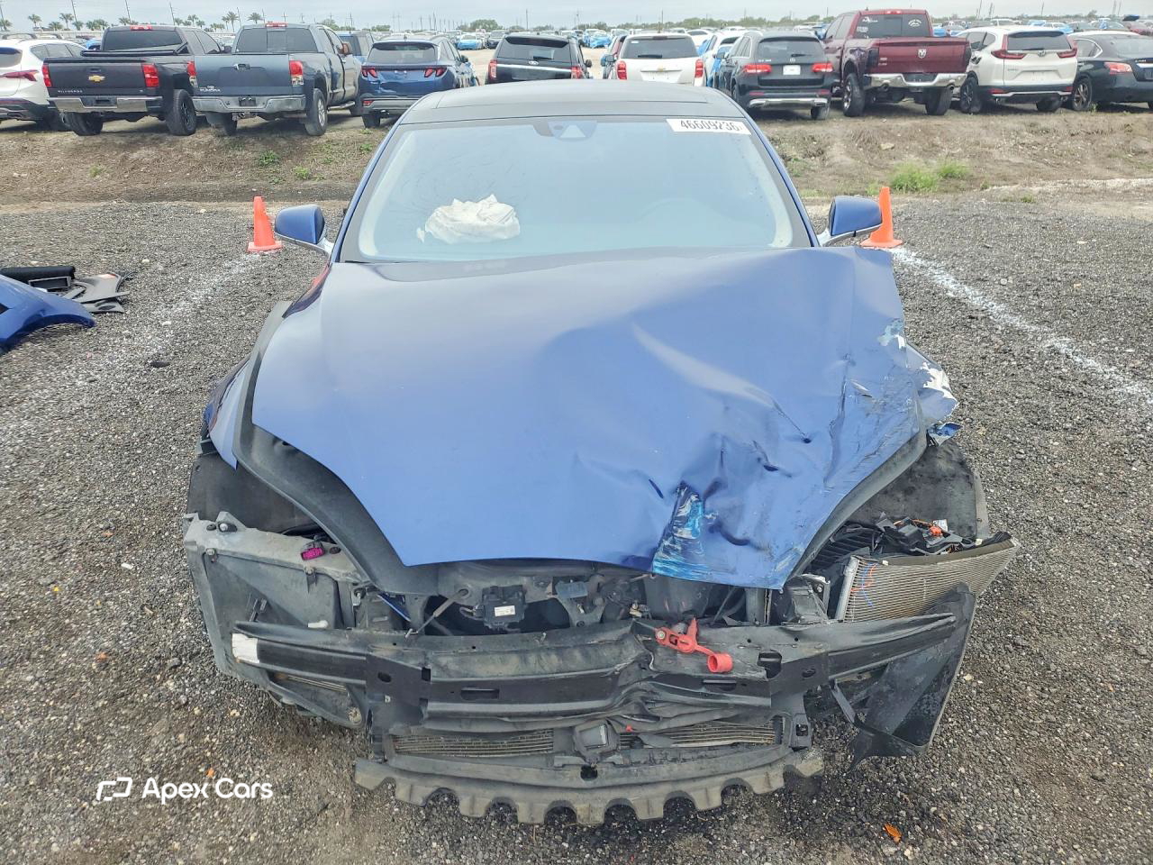 Tesla Model S 2015