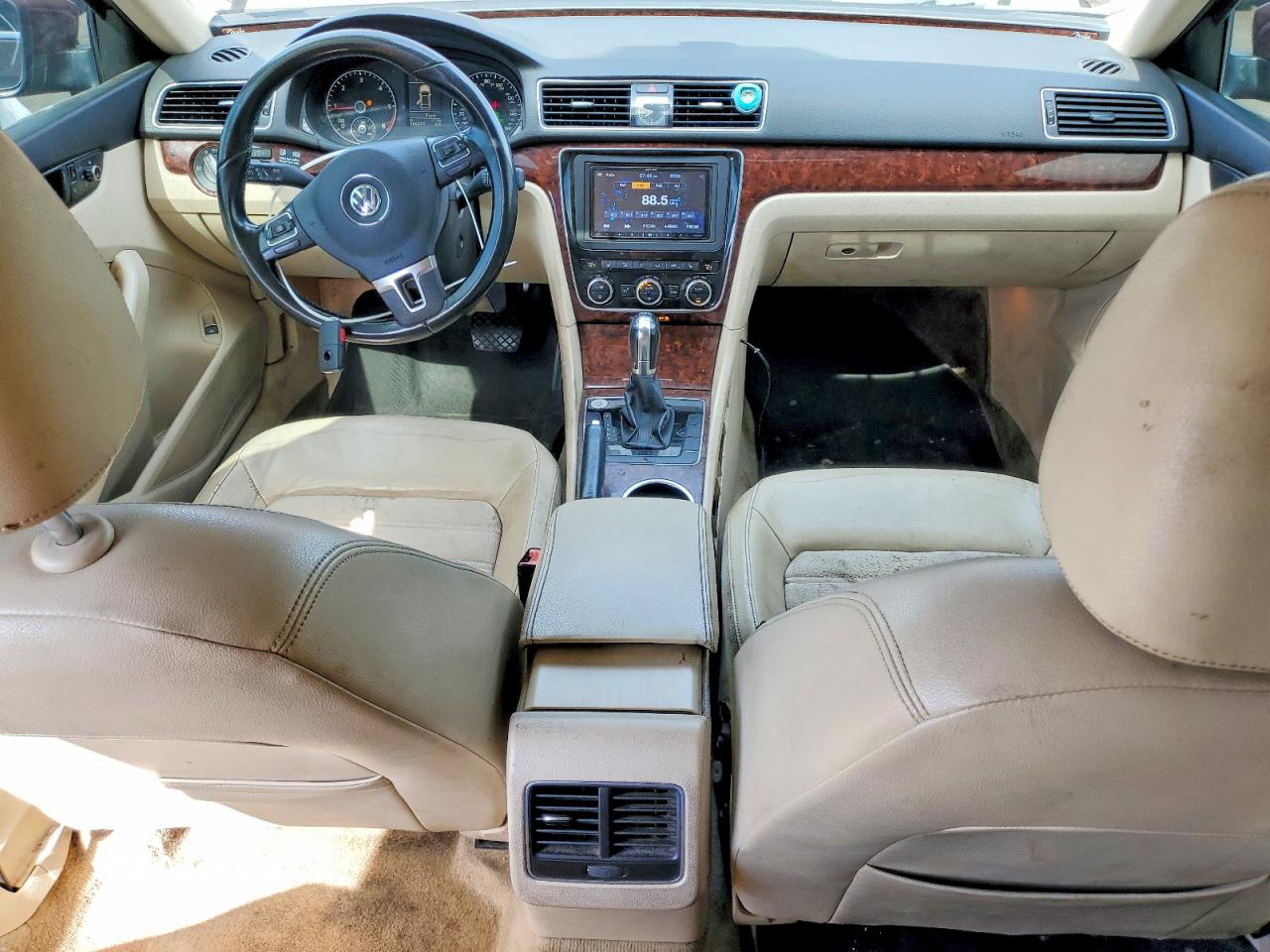 Volkswagen Passat 2013