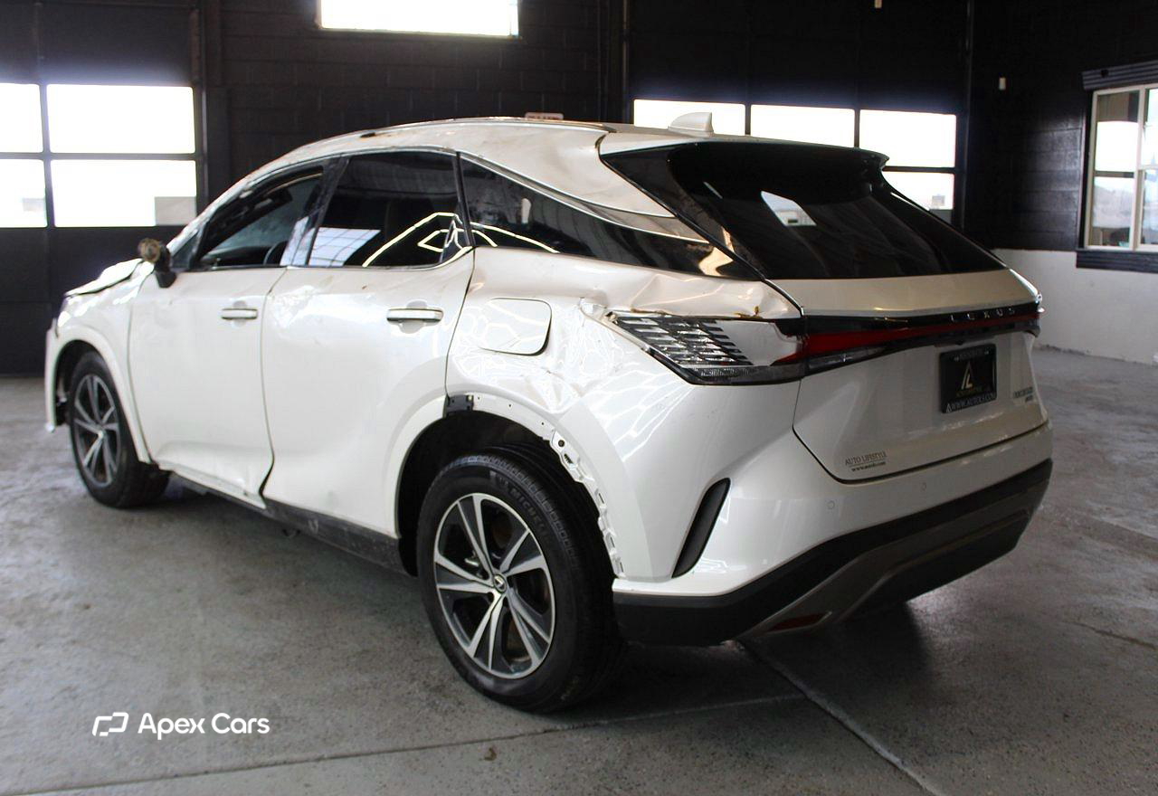 Lexus RX 2023