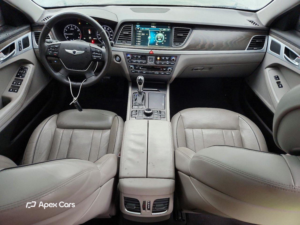 Hyundai Genesis 2015
